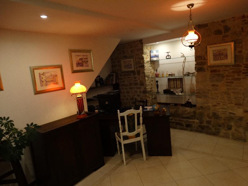 Guesthouse Pjaceta Split Exterior photo